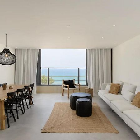 Stylish & Spacious 3 Bedroom Apartment By The Sea Netanja Exteriér fotografie