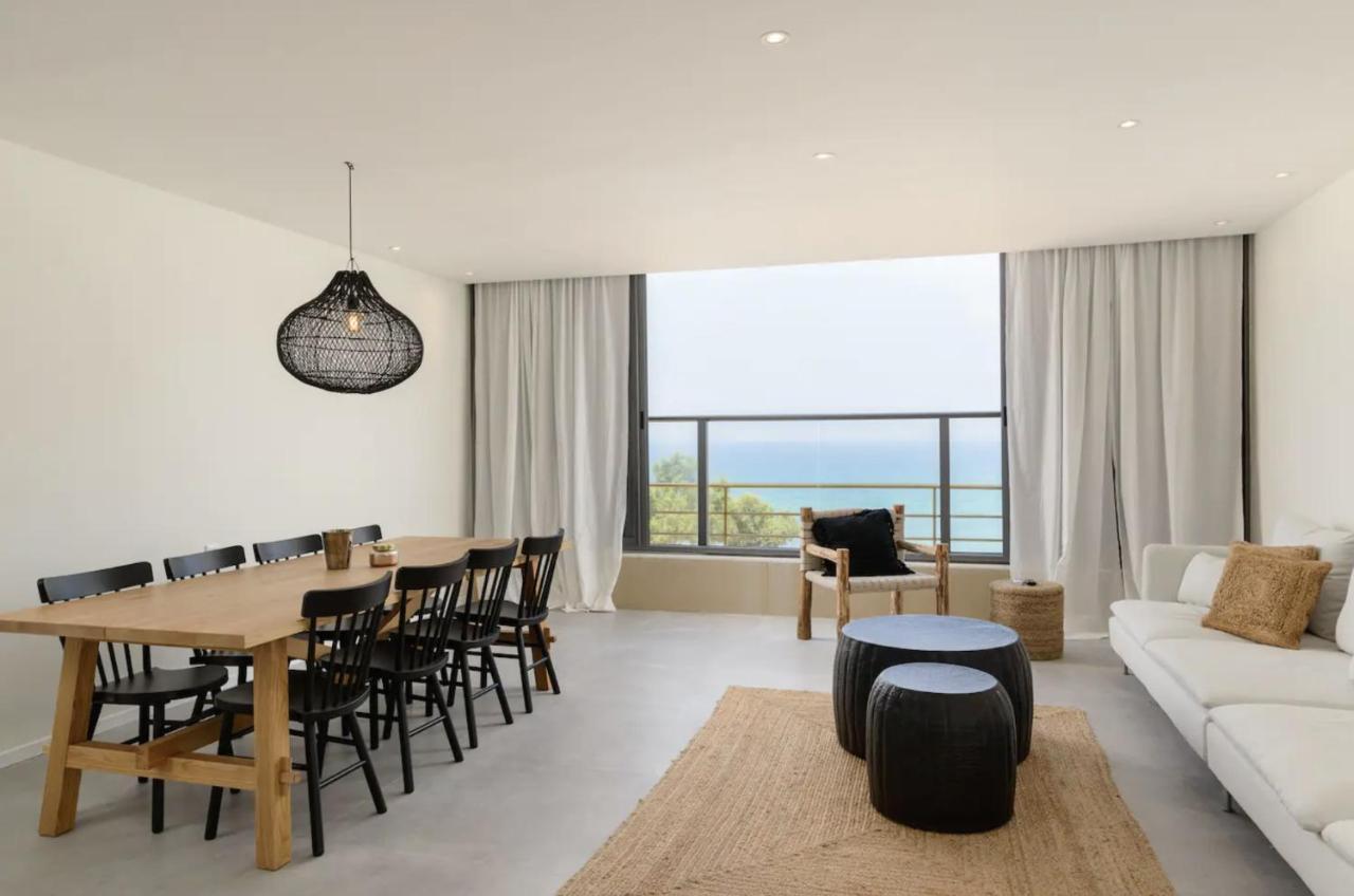 Stylish & Spacious 3 Bedroom Apartment By The Sea Netanja Exteriér fotografie